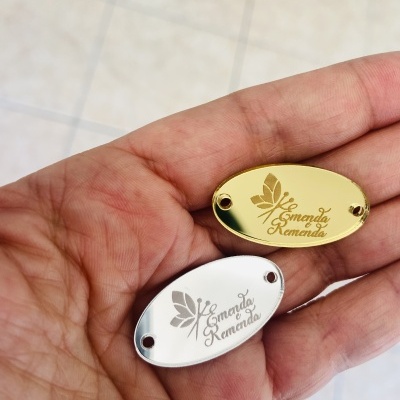 Etiquetas em Acrílico Douradas 1,2 mm | Largura máxima 3 cm | Personalizáveis | Ovais
