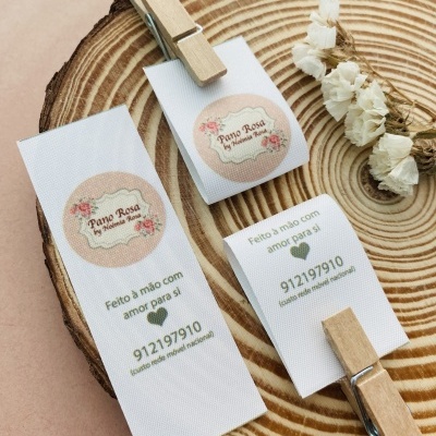 Etiquetas Alta Definição | MATTE | 2,5cm Largura | Dobradas | Logo Horizontal