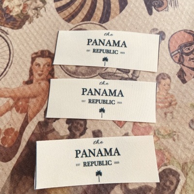 Etiquetas Alta Definição | MATTE | 2 cm Largura | Planas | Logo Horizontal Etiquetas Alta Definição | MATTE | 2 cm Largura | Planas | Logo Horizontal