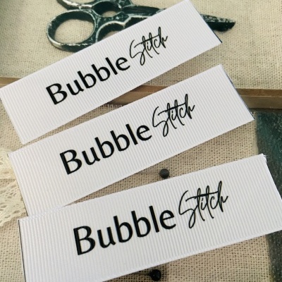 Etiquetas Alta Definição | Gorgurão | 2,5 cm Largura | Planas | Logo Horizontal