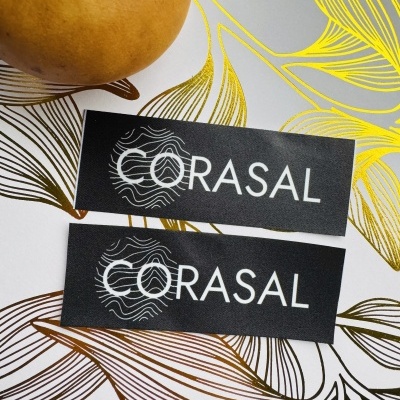 Etiquetas Alta Definição | 3cm Largura | Planas | Logo Horizontal | Glossy