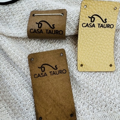 Etiquetas Napa várias cores | Dobradas | Logo Horizontal