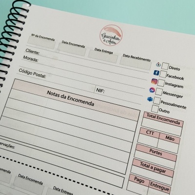 Livro de Encomendas  | Artesãos e outros | Frente e verso igual | 2 entradas por página