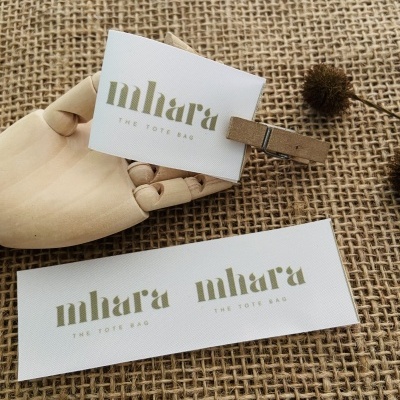 Etiquetas Alta Definição | 3 cm Largura | Dobradas | Logo Vertical | MATTE