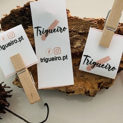 Etiquetas Alta Definição | MATTE | 2,5cm Largura | Dobradas | Logo Horizontal