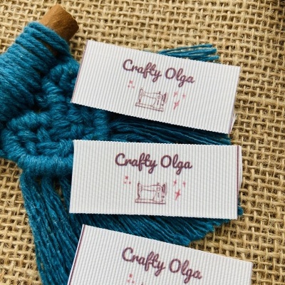 Etiquetas Alta Definição | Gorgurão | 2,5 cm Largura | Planas | Logo Horizontal