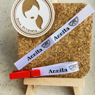 Etiquetas Monocromáticas | 1 cm largura  | Dobradas | Logo Vertical