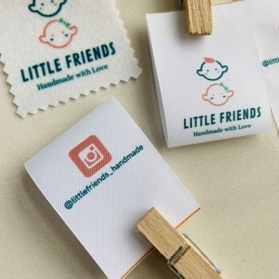 Etiquetas Alta Definição | 3 cm Largura | Dobradas | Logo Horizontal | MATTE