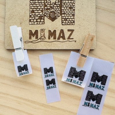 Placa com logotipo | Retangular | Horizontal