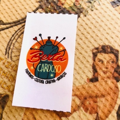 Etiquetas Alta definição | Glossy | 2,5 cm Largura | Planas | Logo Vertical