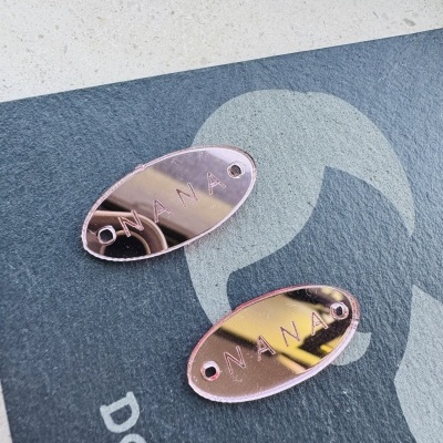 Etiquetas em Acrílico Rosa  1,2 mm | Largura máxima 3 cm | Personalizáveis | Ovais