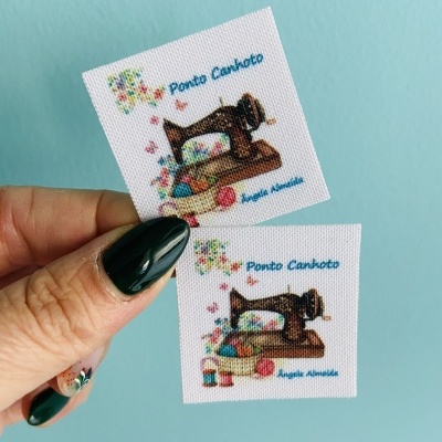 Etiquetas Alta Definição | Patch STRONG | Até 6 cm | Planas| Quadradas Etiquetas Alta Definição | Patch STRONG | Até 6 cm | Planas| Quadradas