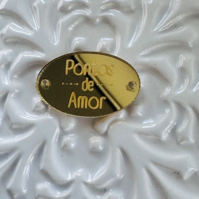 Etiquetas em Acrílico Douradas 1,2 mm | Largura máxima 3 cm | Personalizáveis | Ovais