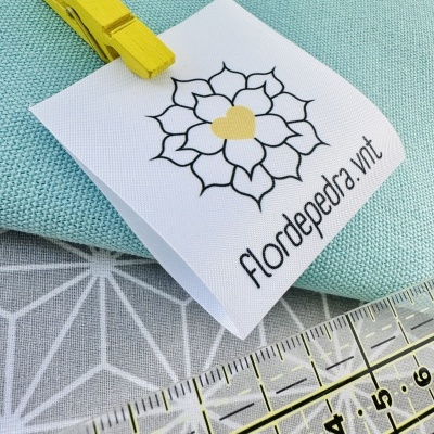 Etiquetas Alta Definição | MATTE | 5 cm Largura | Dobradas | Logo Horizontal | 25 unidades