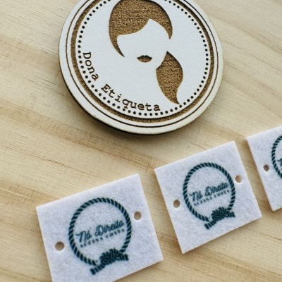 Etiquetas Alta Definição | Feltro | até 3 cm  | Quadradas | Anti Borboto