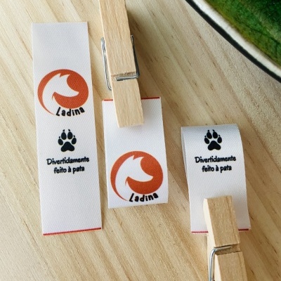 Etiquetas Alta definição | Glossy | 1,5 cm Largura | Dobradas Etiquetas Alta definição | Glossy | 1,5 cm Largura | Dobradas