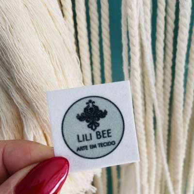 Etiquetas Alta Definição | Feltro | 4 cm | Quadradas | Anti Borboto Etiquetas Alta Definição | Feltro | 4 cm | Quadradas | Anti Borboto