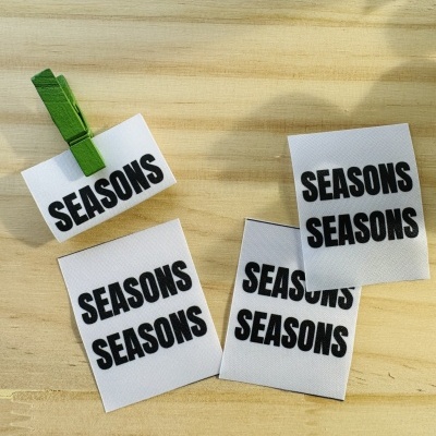 Etiquetas Alta Definição | MATTE | 4 cm Largura | Dobradas | Logo Horizontal