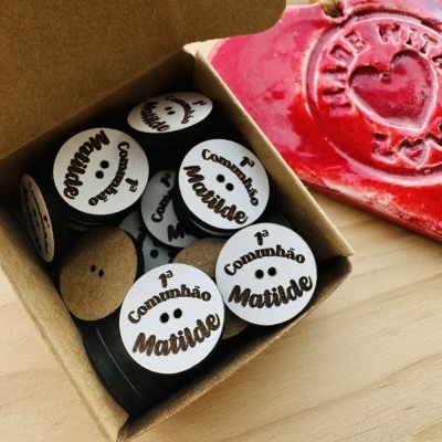 Botões em MDF personalizados