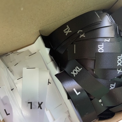 Pack de Etiquetas Monocromáticas | 1,5 cm largura | Dobradas | Tamanhos