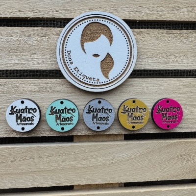 Botões em MDF personalizados