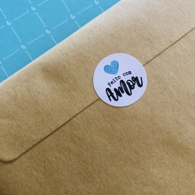 Autocolantes Circulares | Matte | Feito com Amor | 2,5 cm | 100 unidades