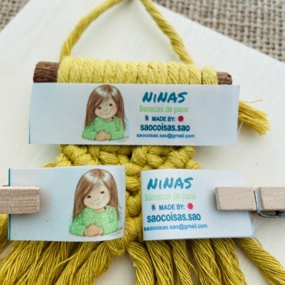 Etiquetas Alta Definição | Glossy | 2,5 cm Largura | Dobradas | Logótipo Vertical