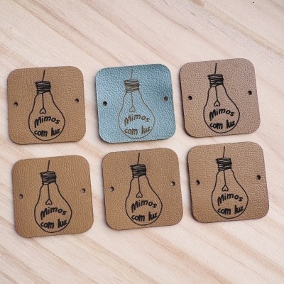 Etiquetas Napa várias cores  | Planas | Quadradas  | até 3 cm l Cantos Redondos