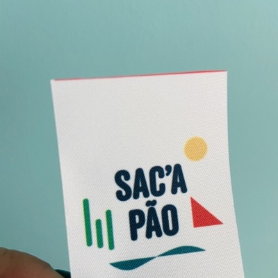 Etiquetas Alta Definição | MATTE | 4 cm Largura | Planas | Logo Vertical Etiquetas Alta Definição | MATTE | 4 cm Largura | Planas | Logo Vertical