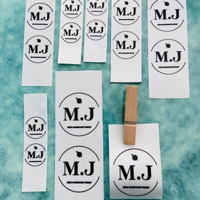 Etiquetas Alta Definição | 8 unidades | Dobradas | Várias Medidas | Etiquetas de Amostra