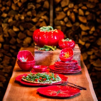 Bordallo Pinheiro Tomate Prato 42cm