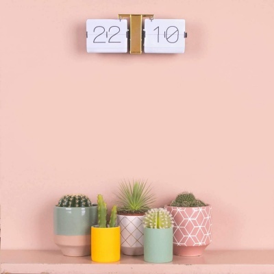 Karlsson Relógio de parede Flip Clock  No Case Br./Gd.