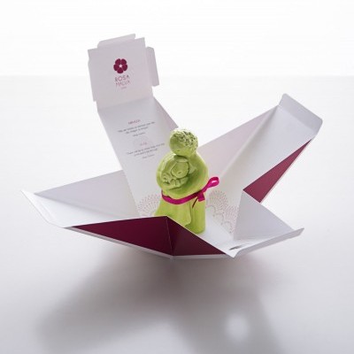 Figura "Pai com Menina" Rosa Malva