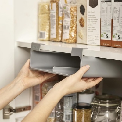 Joseph Joseph Organiador de prateleira película/alumínio/sacos Cupboardstore Joseph Joseph Organiador de prateleira película/alumínio/sacos Cupboardstore