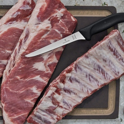 Victorinox Faca desossar 15cm Swiss Classic preta