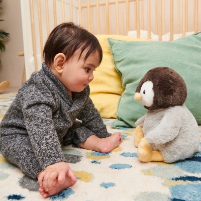 Gund Peluche musical  Pinguim Kissy