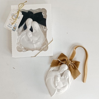 Caixa com Sagrada Família