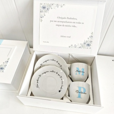 https://www.ensinarteatelier.com/product/caixa-chavenas-padrinhos