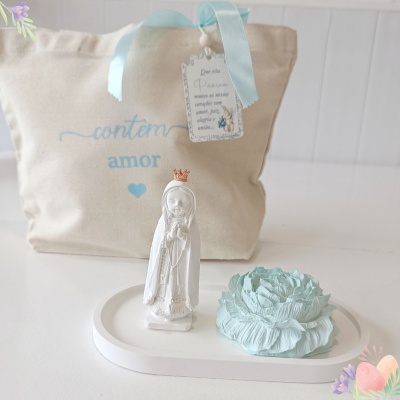 Sra de Fátima com peónia Sra de Fátima com peónia