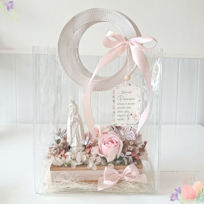 Arranjo de Flores com Sra de Fátima Arranjo de Flores com Sra de Fátima