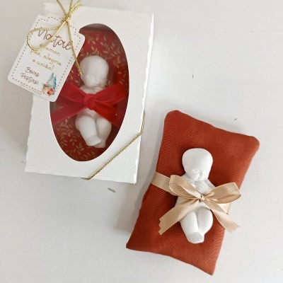 Menino Jesus na Almofadinha pequeno