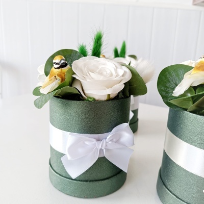 Box flores verde e creme