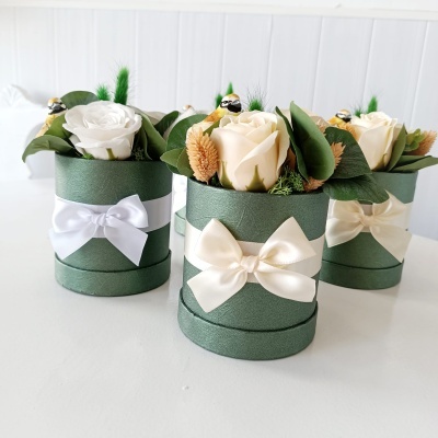 Box flores verde e creme