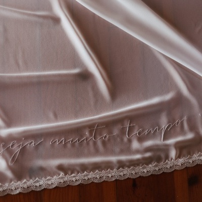 Bordado à  Mão Exclusivo Noivas (Véus, Vestidos, Capas e Mantos)