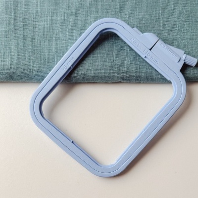 Bastidores de Plástico Quadrados Nurge - 95 × 110 mm