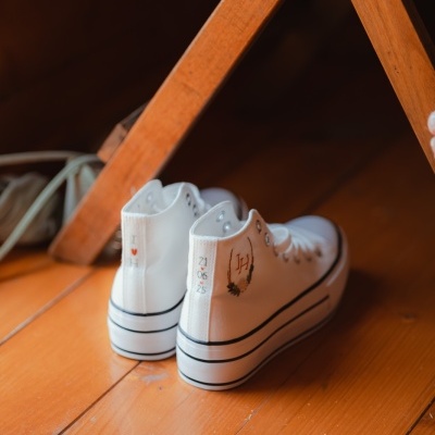 Sapatilhas Bordadas à Mão