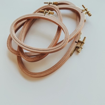 Bastidores Ovais de Madeira Faia com Tarraxa Ajustável