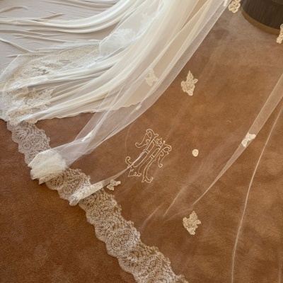 Bordado à  Mão Exclusivo Noivas (Véus, Vestidos, Capas e Mantos)