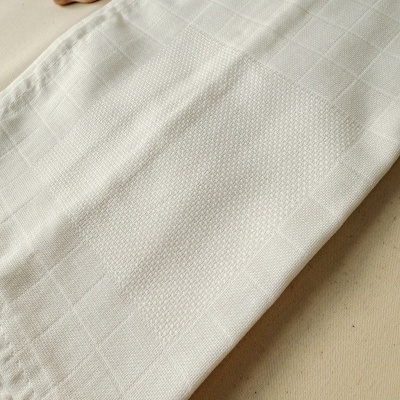 Fraldinhas de Algodão para Bordar e Personalizar  - Quadrilé