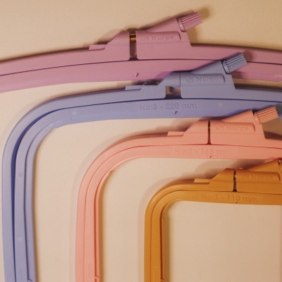 Bastidores de Plástico Quadrados Nurge